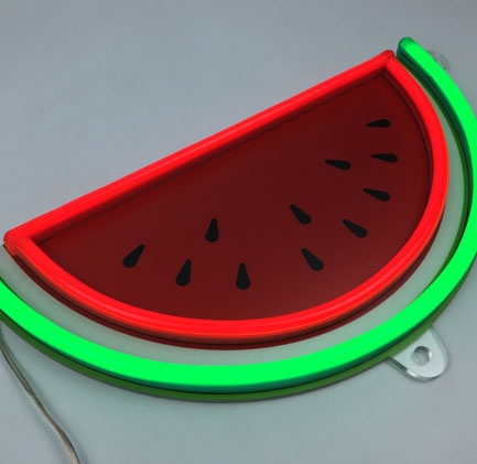 スイカ”(税込)